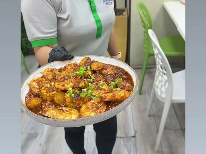Seafood platter laid out at Pinoy Tambayan in Dubai